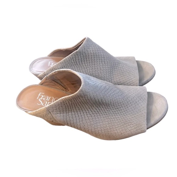 Franco Sarto size 6.5 firefly mule heel (3 inch heel) like-new condition - Picture 3 of 5